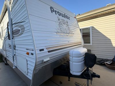2004 Fleetwood Prowler 270FQS