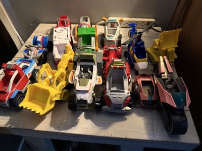 Paw Patrol Toy Bundle - Vehicles & Playsets