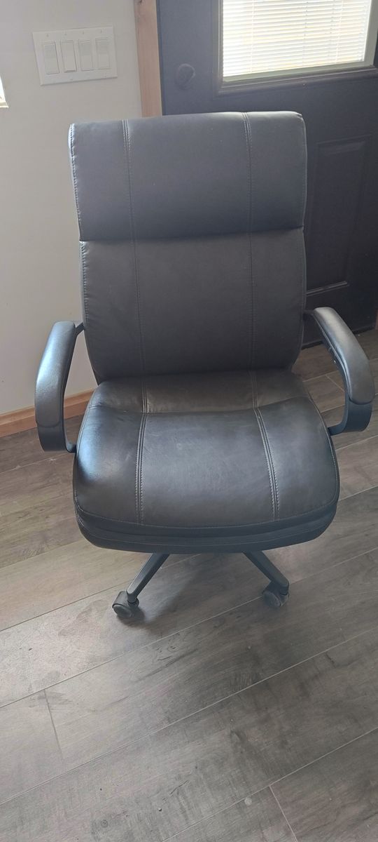 6 office chairs