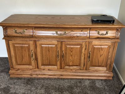 Exquisite Buffet With Hutch