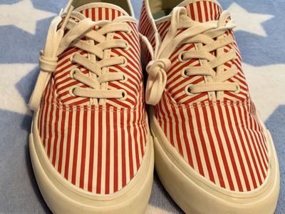 Womens Size 8.5 J Crew SeaVees Legend Sneakers