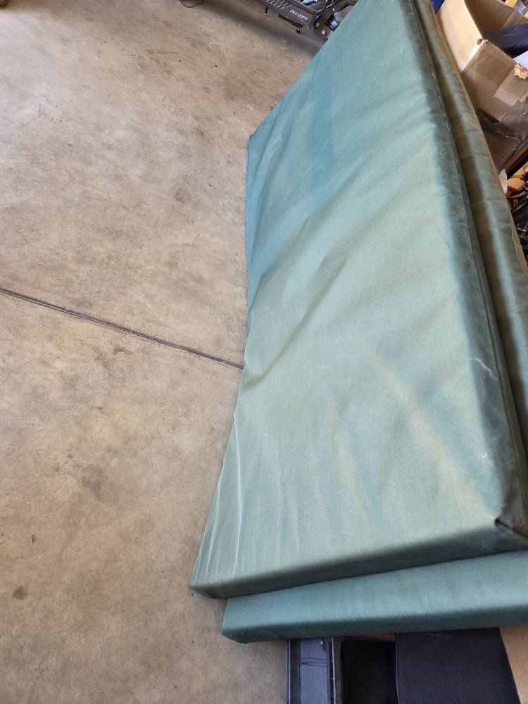 camping mats 72x30x3