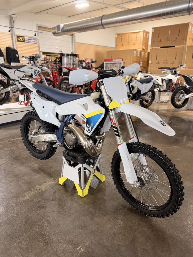 2025 HUSQVARNA TX300