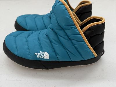Northface booties