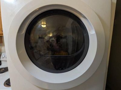Frigidaire Electric Dryer - works great