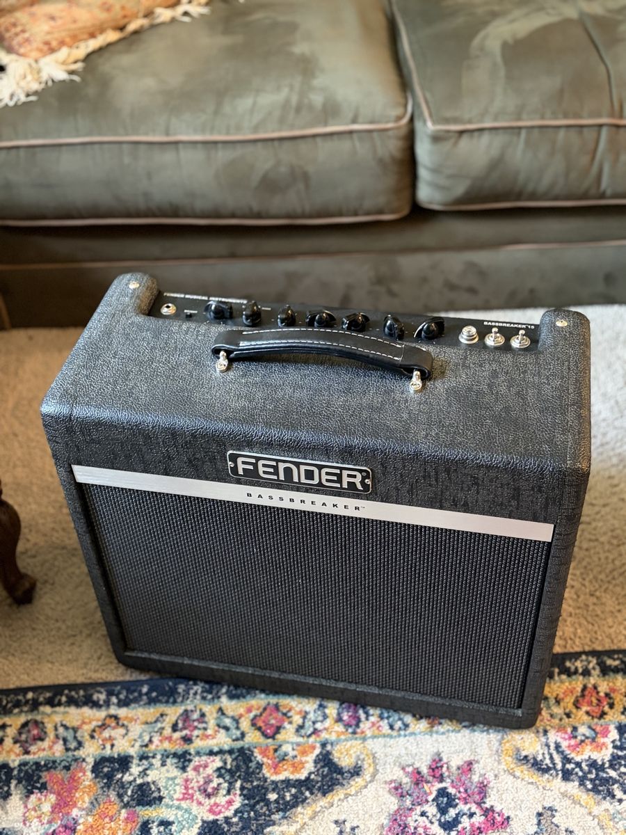 Fender Creamback guitar Tube Amp Bassbreaker 15