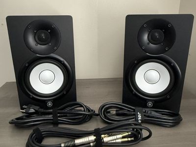Yamaha HS5 Studio Monitors