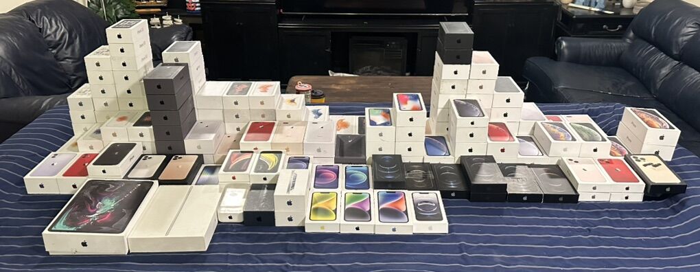 125 iPhone 5-16 Boxes Great Shape