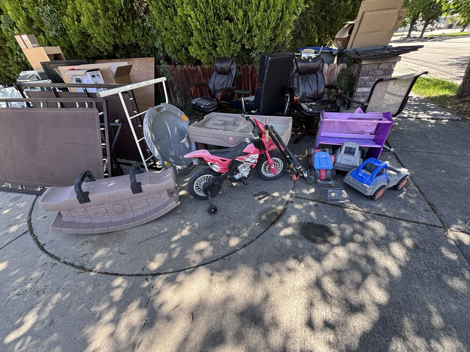 Free Stuff, lots of treasures