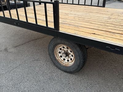2025 flatbed trailer