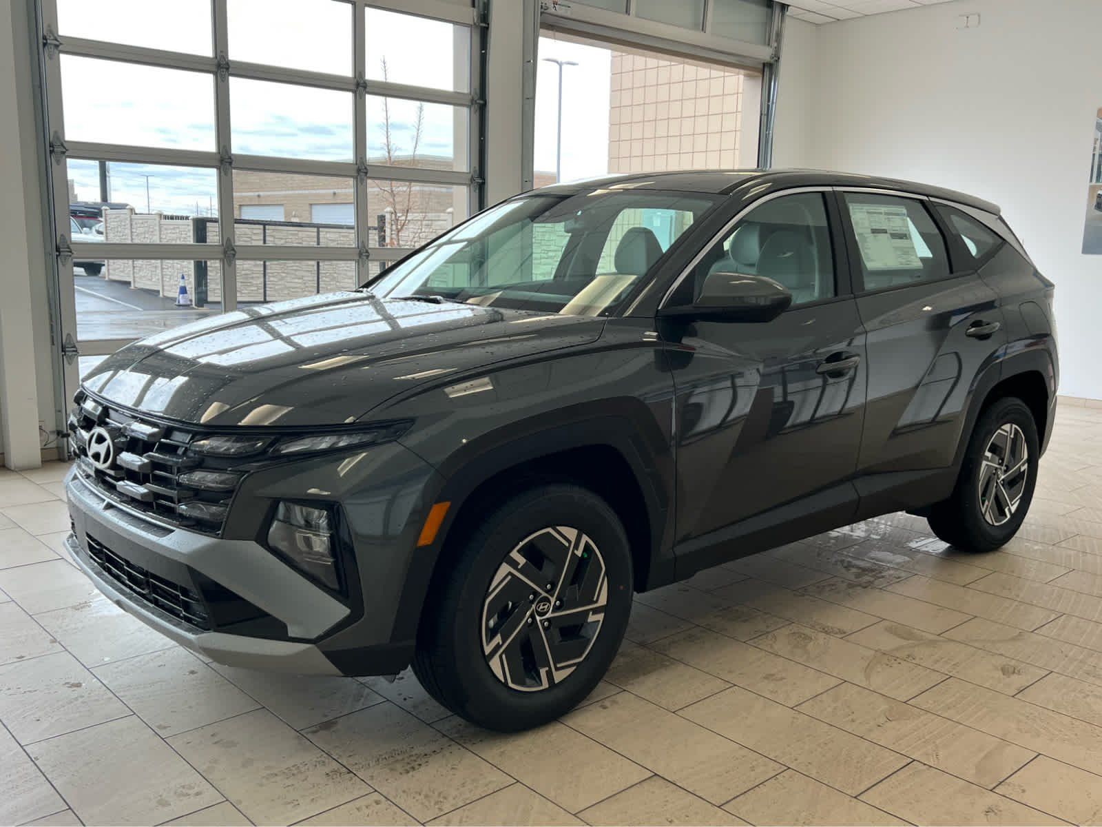 2026 Hyundai Tucson Hybrid Blue SE