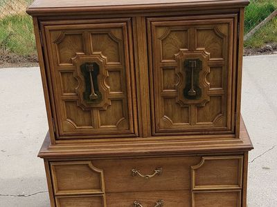 MCM Dresser 5 Drawer Stanley Oak