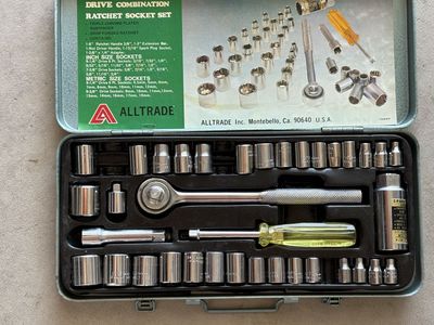 ALLTRADE 40-Piece 1/4" & 3/8" Drive Combination Ratchet Socket Set, Metric/Inch Sizes