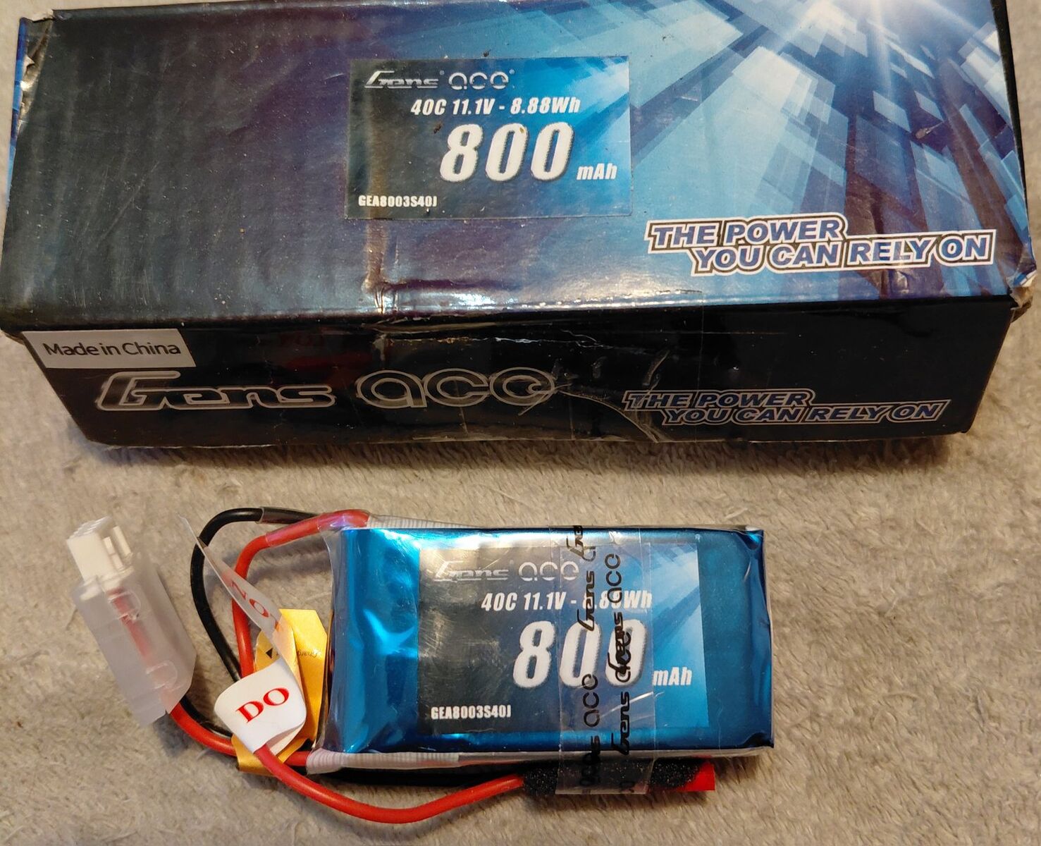 gens 11.11.1v 800mah 40c lipo