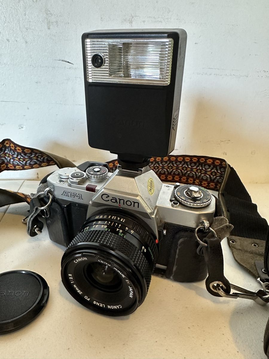 Canon AV-1 35mm SLR Film Camera w/Kalimar Lens UNTESTED