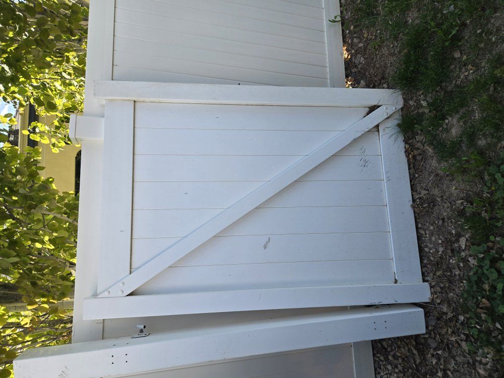 gate