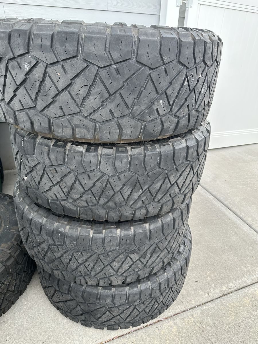 Nitto Ridge Grappler 35x12.50 R20 Tires