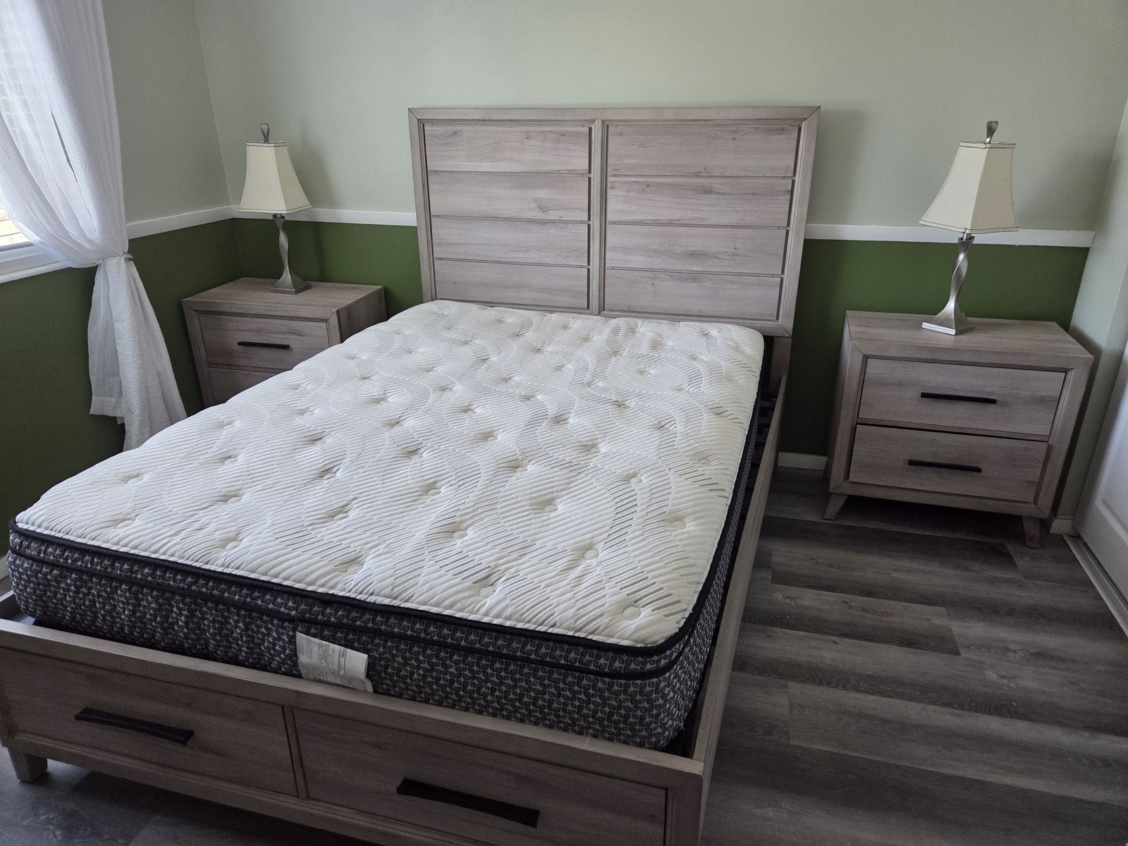 Queen bedroom set