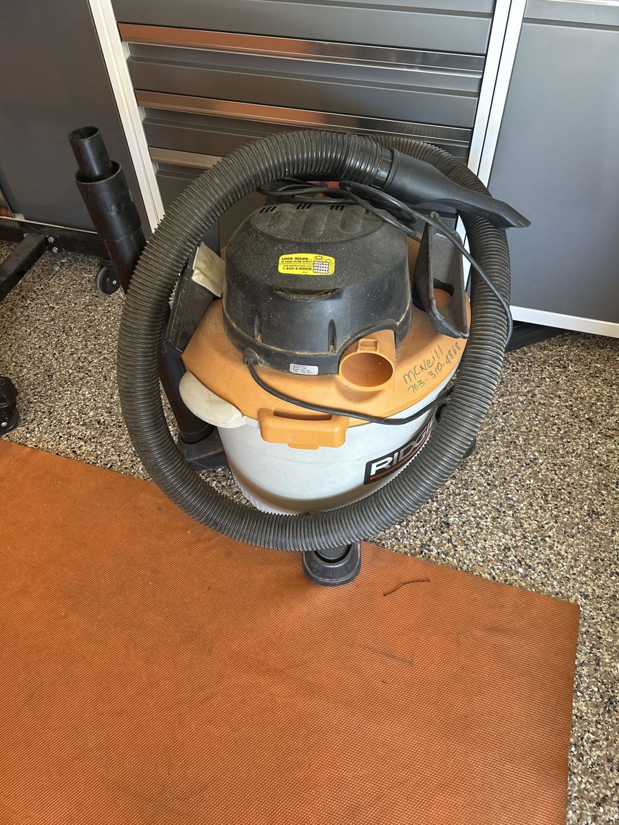 Ridgid Garage vacuum