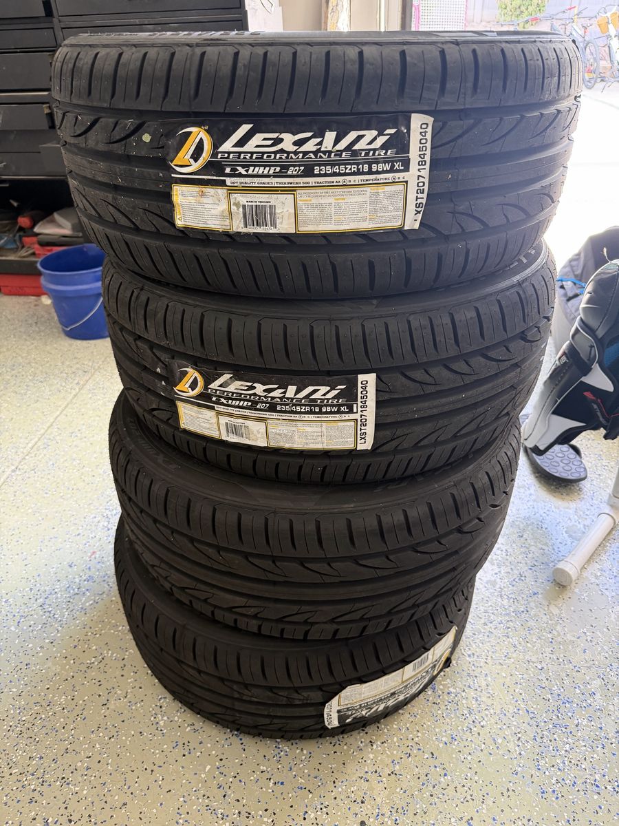 235/45r18 Lexani tires set of 4 brand new.  235/45/18 Tesla model 3 Lexani LXuhp-207