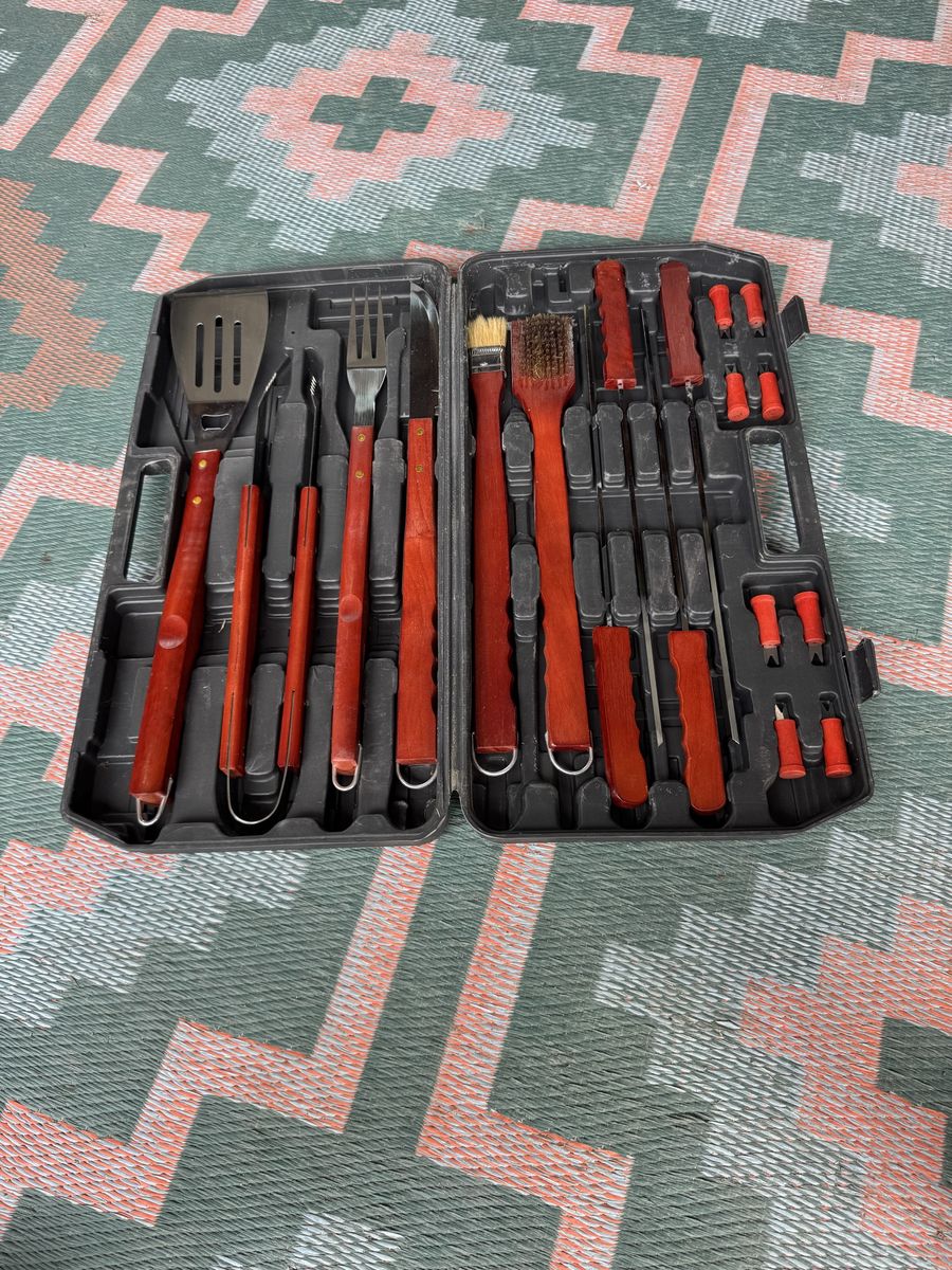 Like New! Stainless Steel 18-Piece BBQ Set w/ Wood Handle and Carrying Case