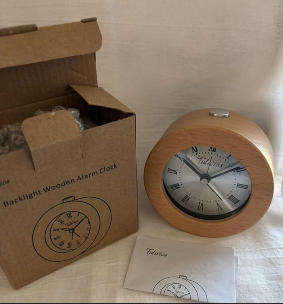 Tulivios Wooden Alarm Clock with Backlight and Roman Numerals - NEW