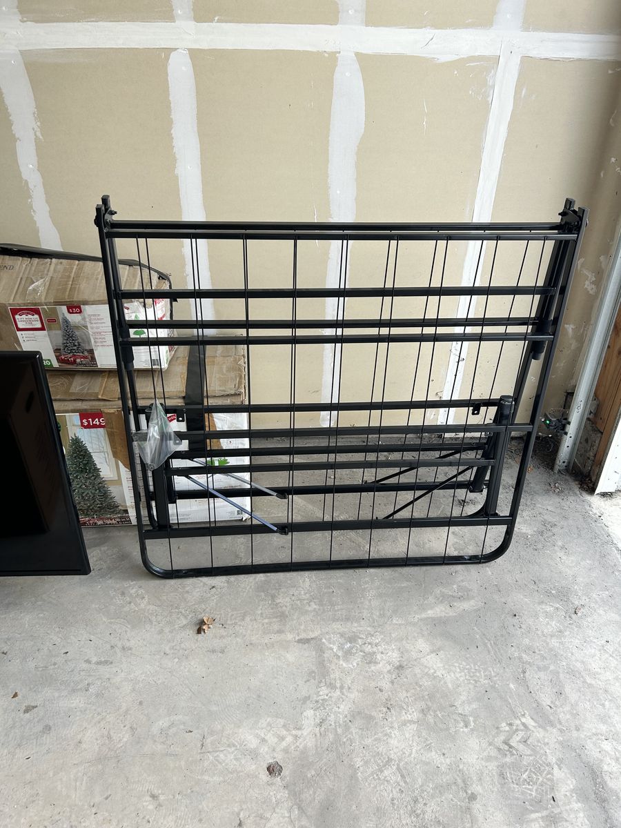 Metal Twin bedframe