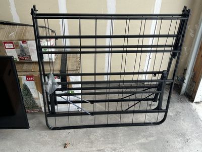 Metal Twin bedframe