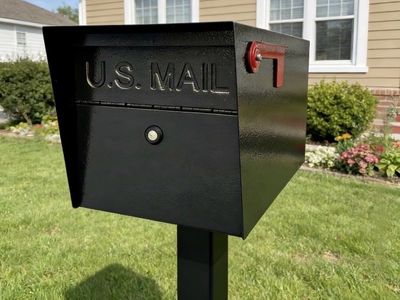 NEW! Mailbox with Mounting Post