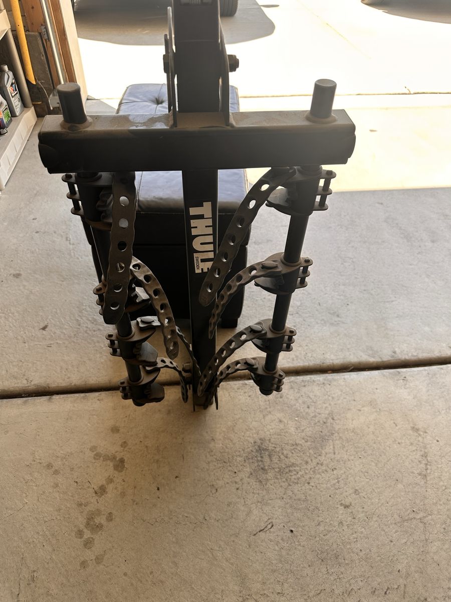 Thule Hitch mount bike rack