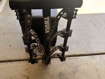 Thule Hitch mount bike rack