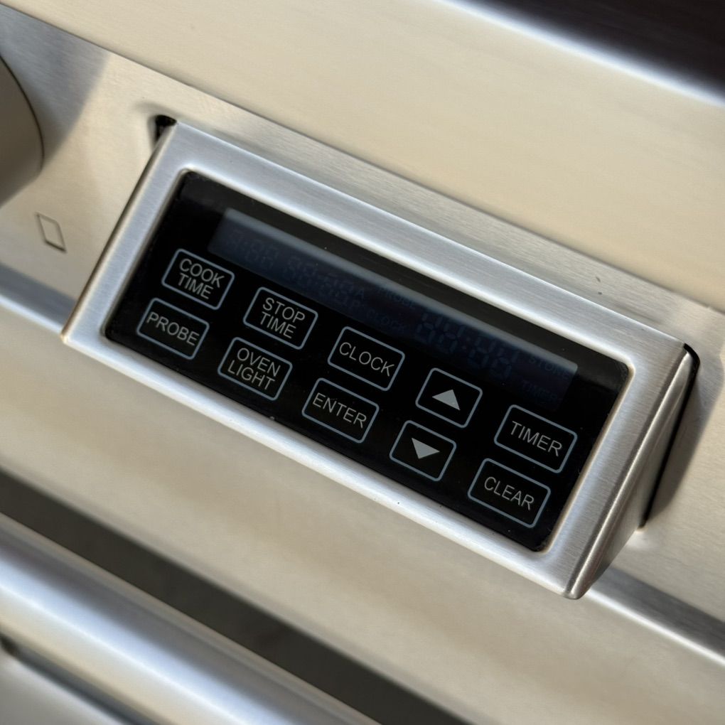 Main image 10