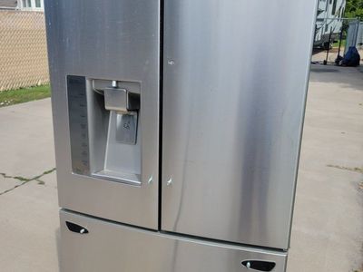 LG Stainless Steel French Door Refrigerator with Ice & Water Dispenser