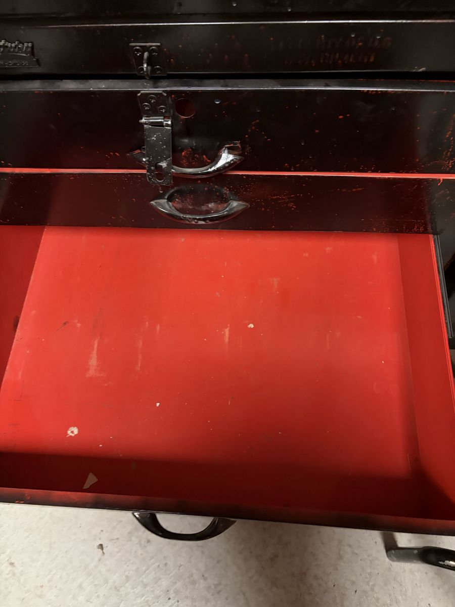 Main image 6