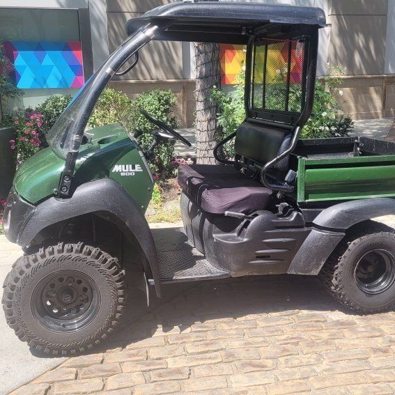 Kawasaki Mule 600 UTV Side by Side Utility Vehicle - Green