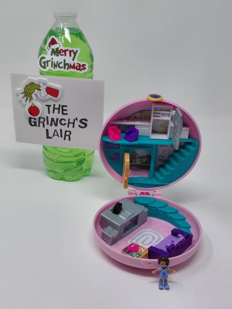 Polly Pocket Donut Pajama Party Compact