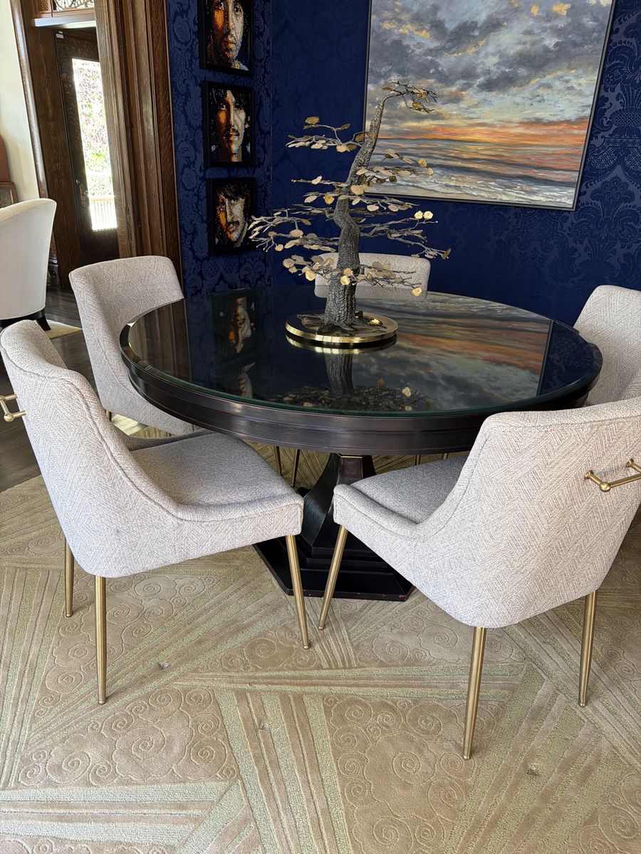 Hickory White Paxton 52” Round Dining Table with Single Pedestal Base & Beveled Glass Top
