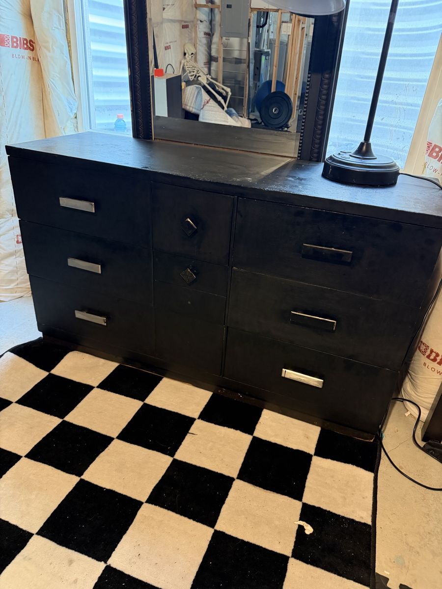 Black Wooden Dresser - 6 Drawers