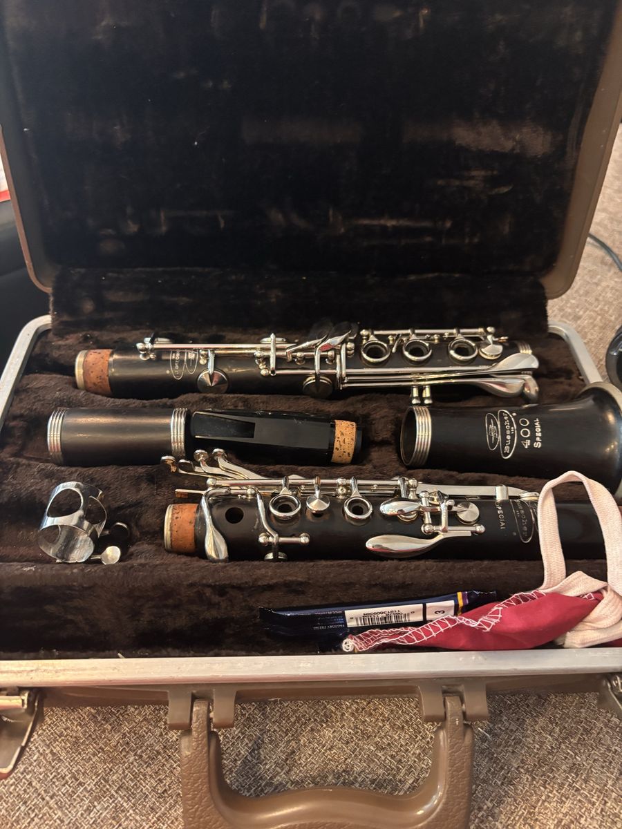 Nice Buescher 400 Special Wooden Clarinet Good Co