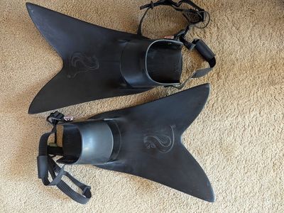 Force Fins