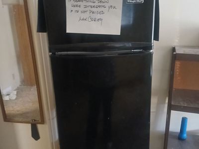 Mini refrigerator