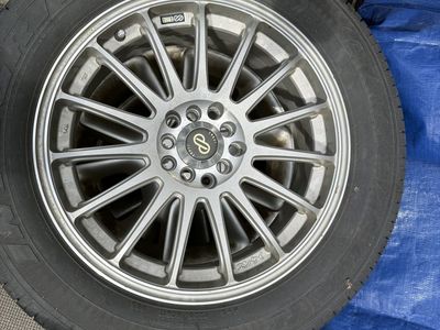 Enkei 17 inch wheel plus 2 sienna 225 60 17