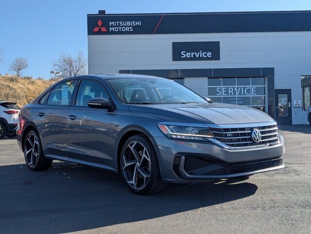 2020 Volkswagen Passat 2.0T R-Line