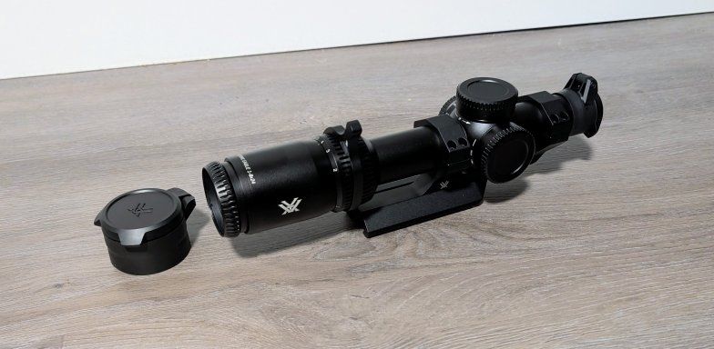 Vortex Strike Eagle 1-8x24 Riflescope AR-BDC3 Reticle with Mount