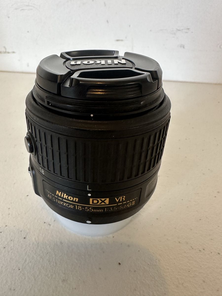 Nikon 18-55mm f/3.5-5.6G II AF-S DX Nikkor Lens