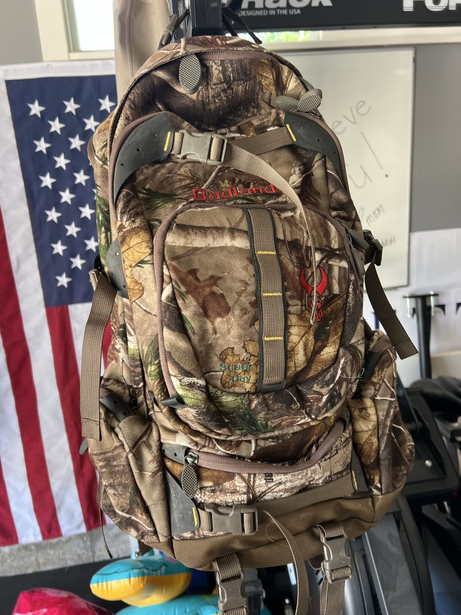 Badlands Super Day pack