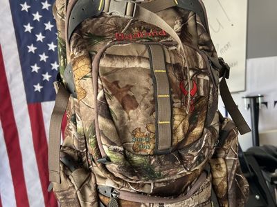Badlands Super Day pack