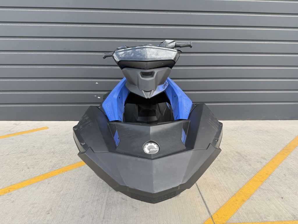 Main image 4