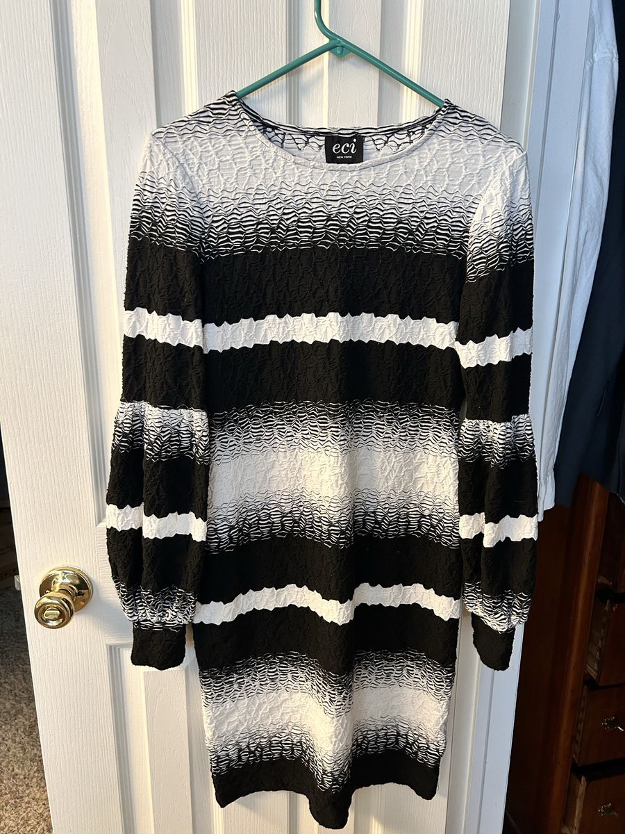 ECI New York Black & White Striped Long Sleeve Dress - Size Small, Textured Fabric