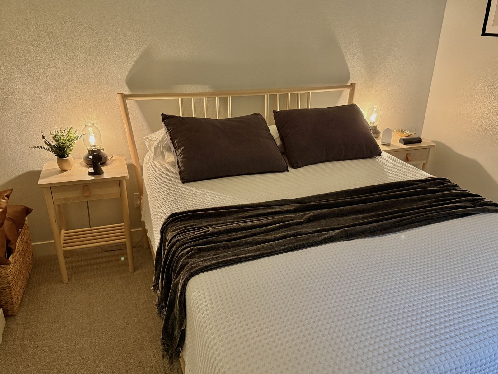 Queen Bed Birch Wood Bedroom Set